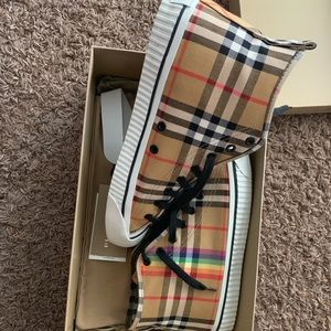 Men Burberry Shoes sz 11